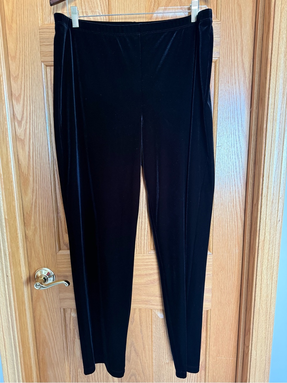 Chico's Travelers Black Velvet Wide-Leg Pull-On Pants Size 2R